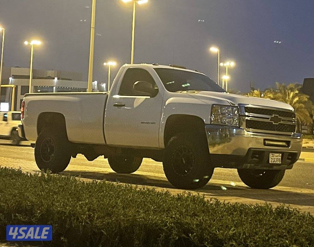 للبيع سلفرادو اتش دي ٢٥٠٠ مديل ٢٠١٣ ماشي ٣٦٢ الف2