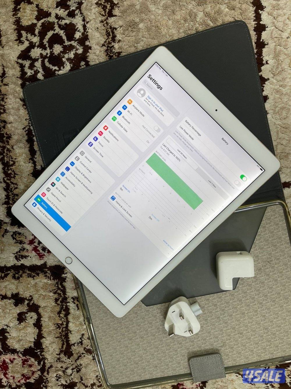 ايباد ابل 6 السادس 32 قيقا نظيف مو مفتوح ولا مصلح مع كفر اصلي وشحن اصل0