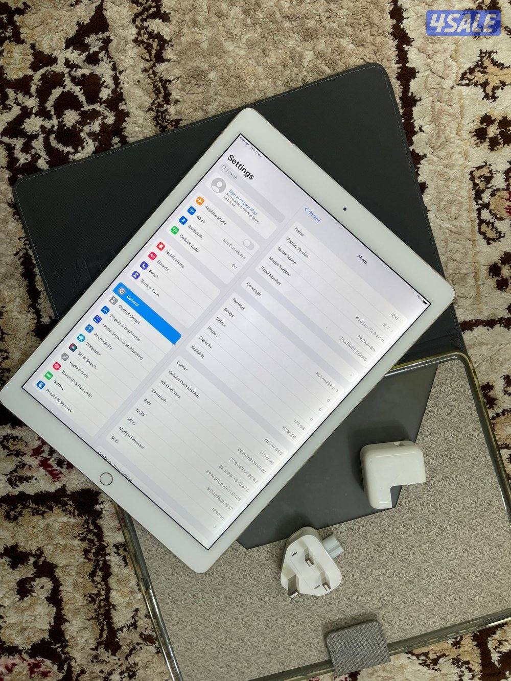ايباد ابل 6 السادس 32 قيقا نظيف مو مفتوح ولا مصلح مع كفر اصلي وشحن اصل7