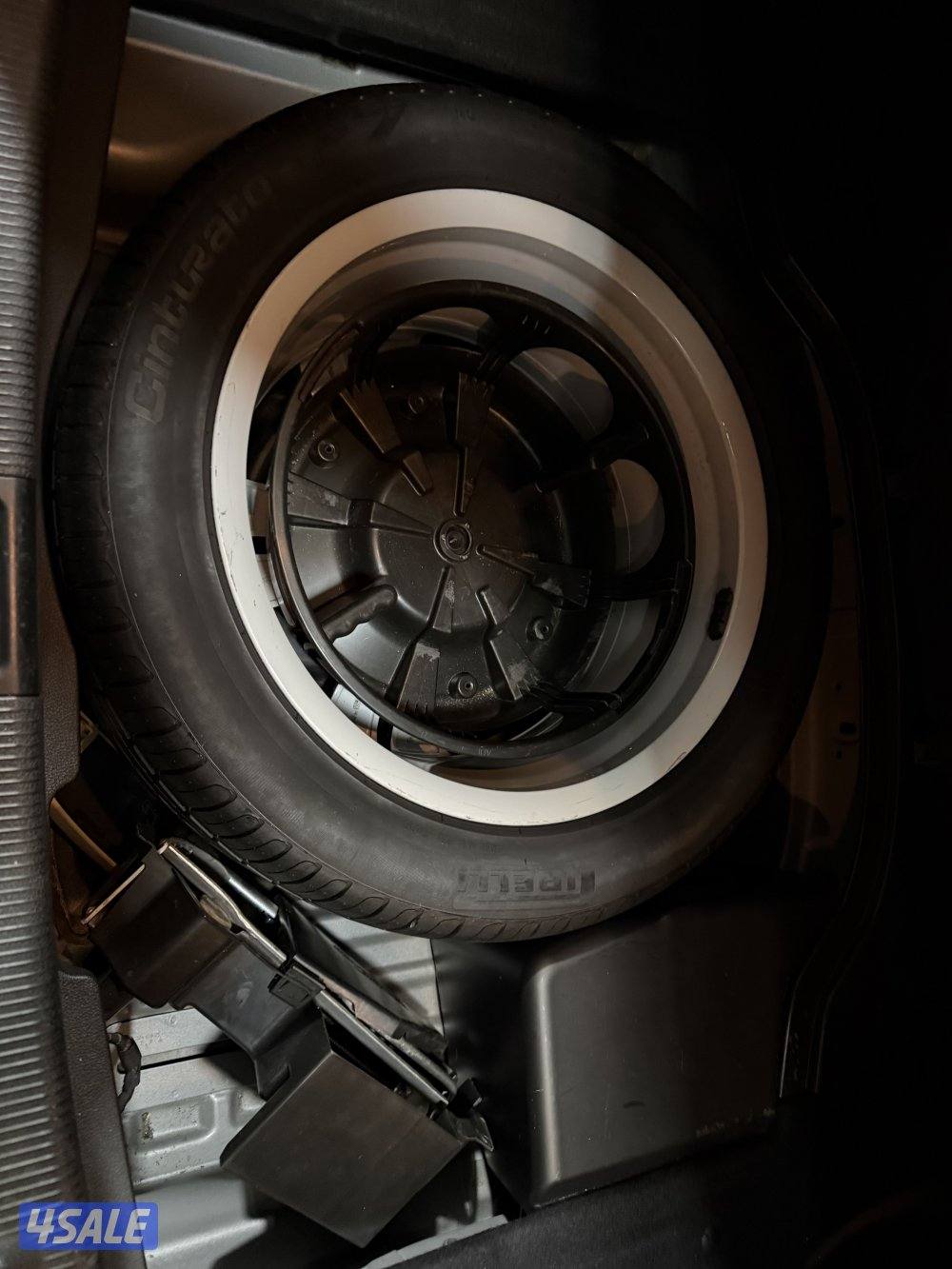 للبيع مرسيدس c2000