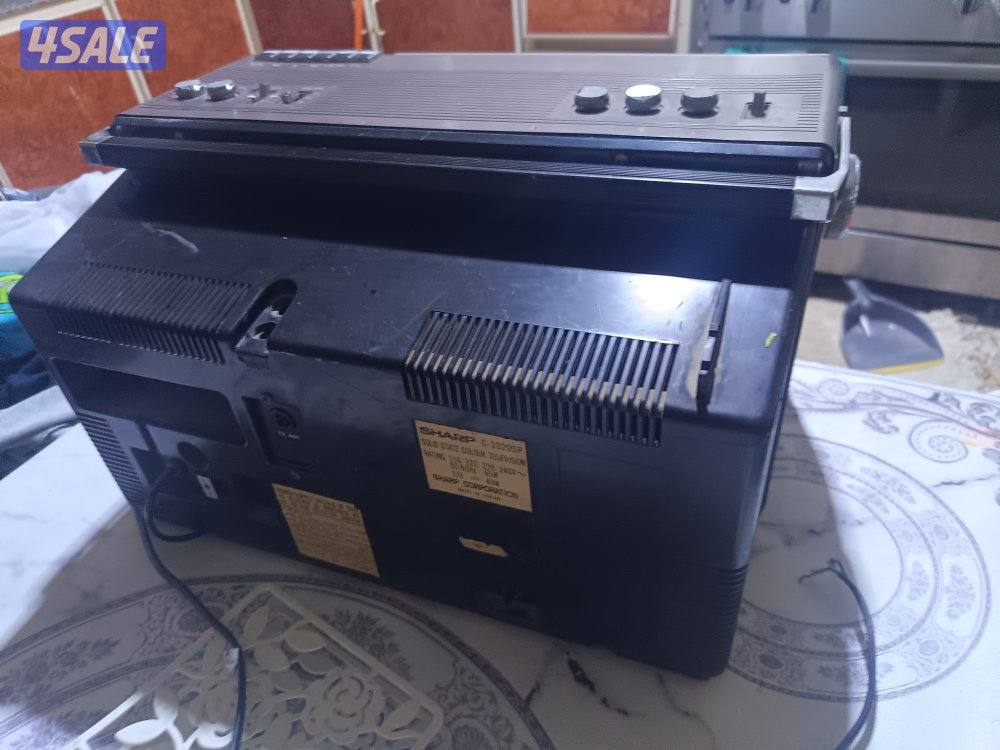 تلفزون صاره ٧٠سنه وفيه مسجل2والحمد لله كل شي شغال على السوم2