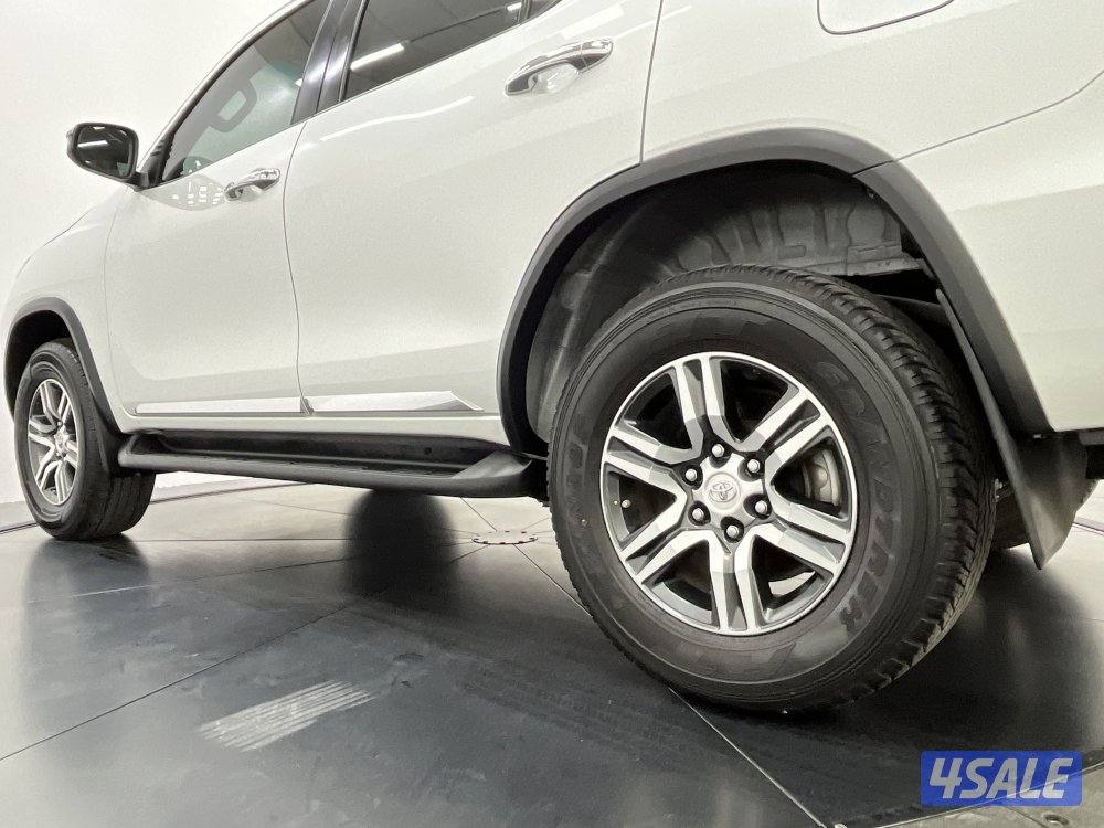 TOYOTA FORTUNER_N 4 CYL 4X4 HIGH OPTION8