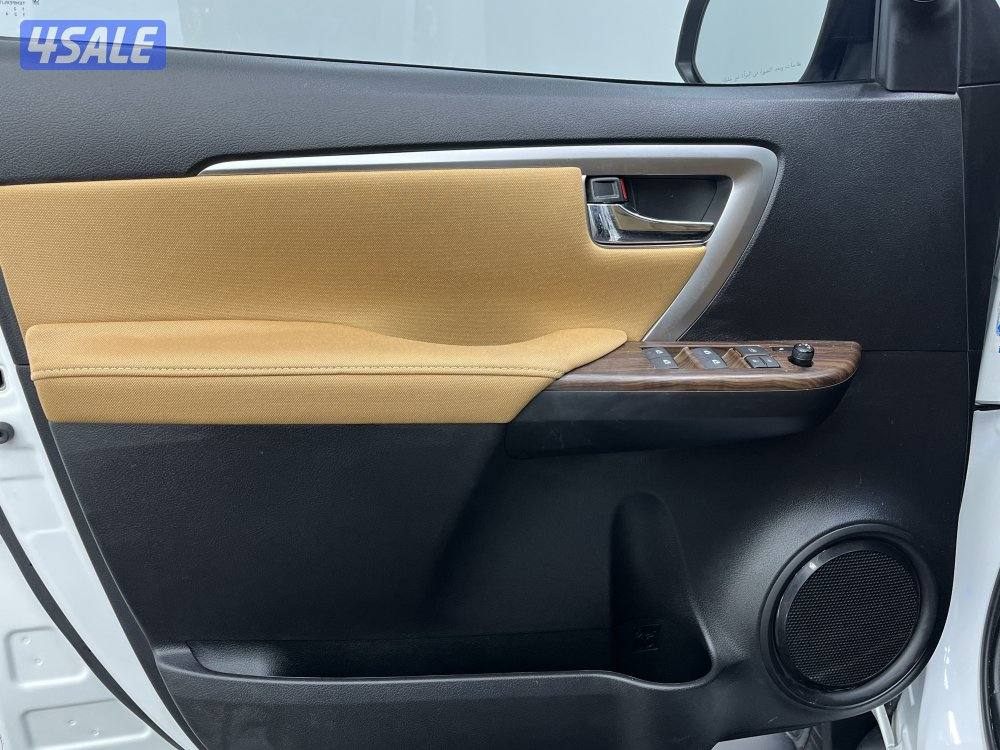 TOYOTA FORTUNER_N 4 CYL 4X4 HIGH OPTION9