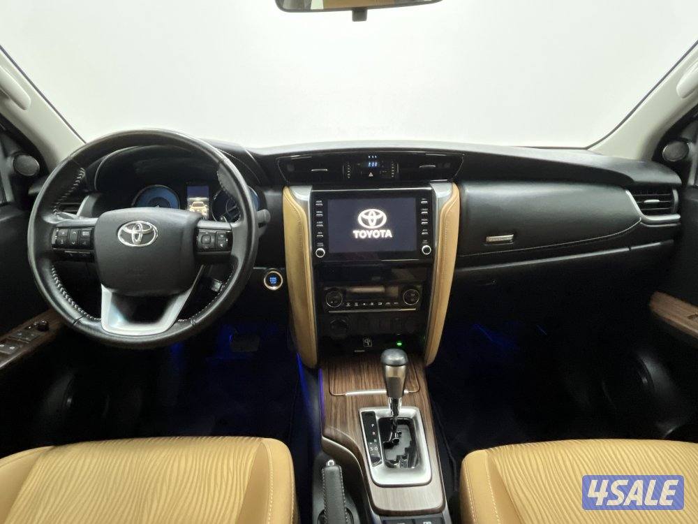 TOYOTA FORTUNER_N 4 CYL 4X4 HIGH OPTION10