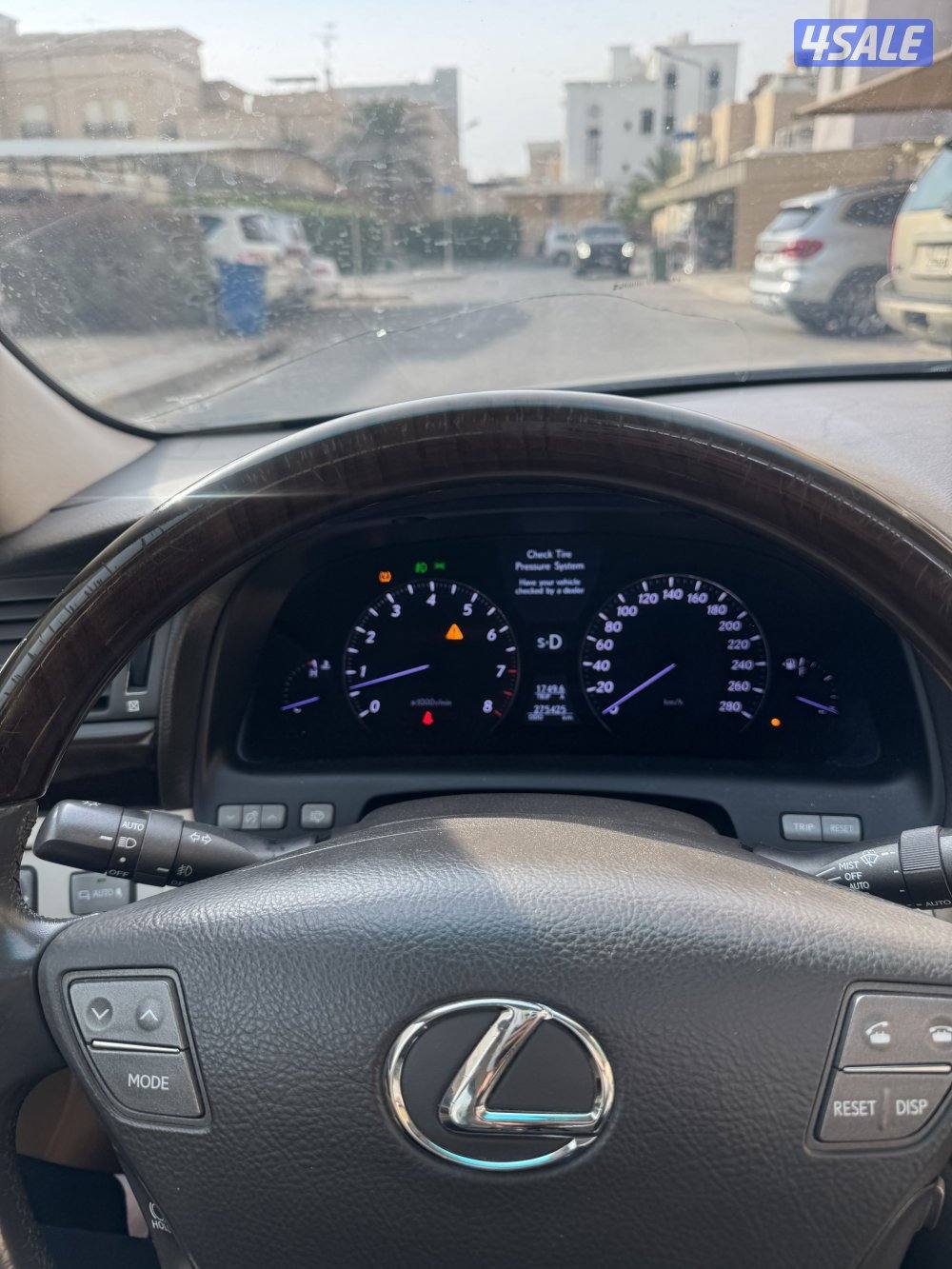 لكزس ماشي 275 الف9