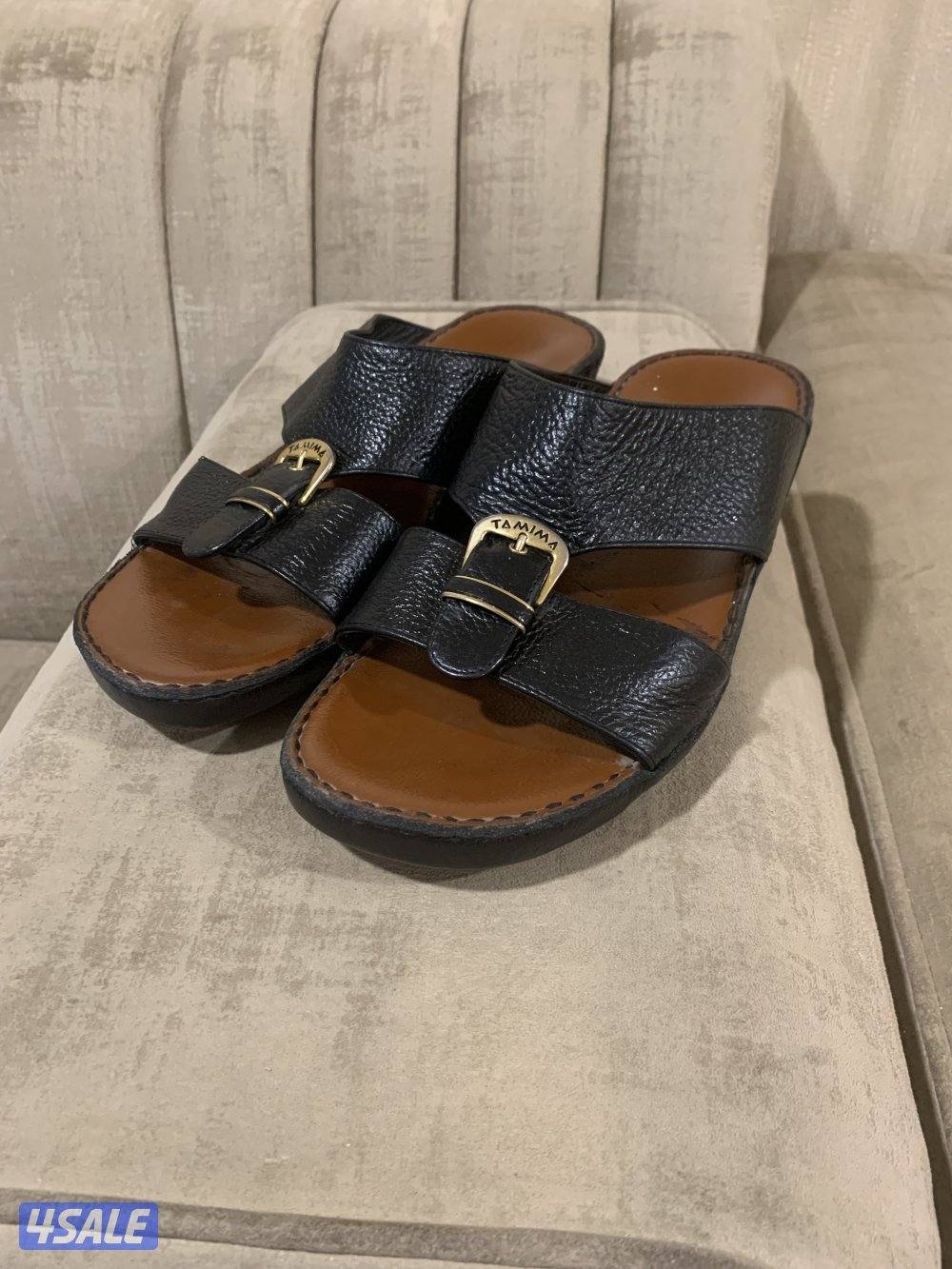 تميمه اصليه اختامها موجوده مقاس 42 السعر 100