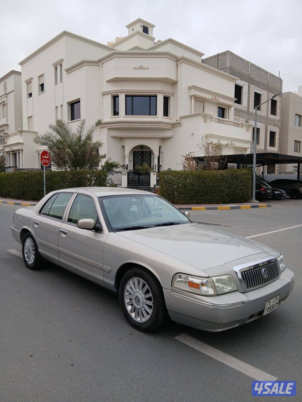 فورد ماركيز 2011 وارد المجموعه بحاله الوكاله عداد 220 الف2