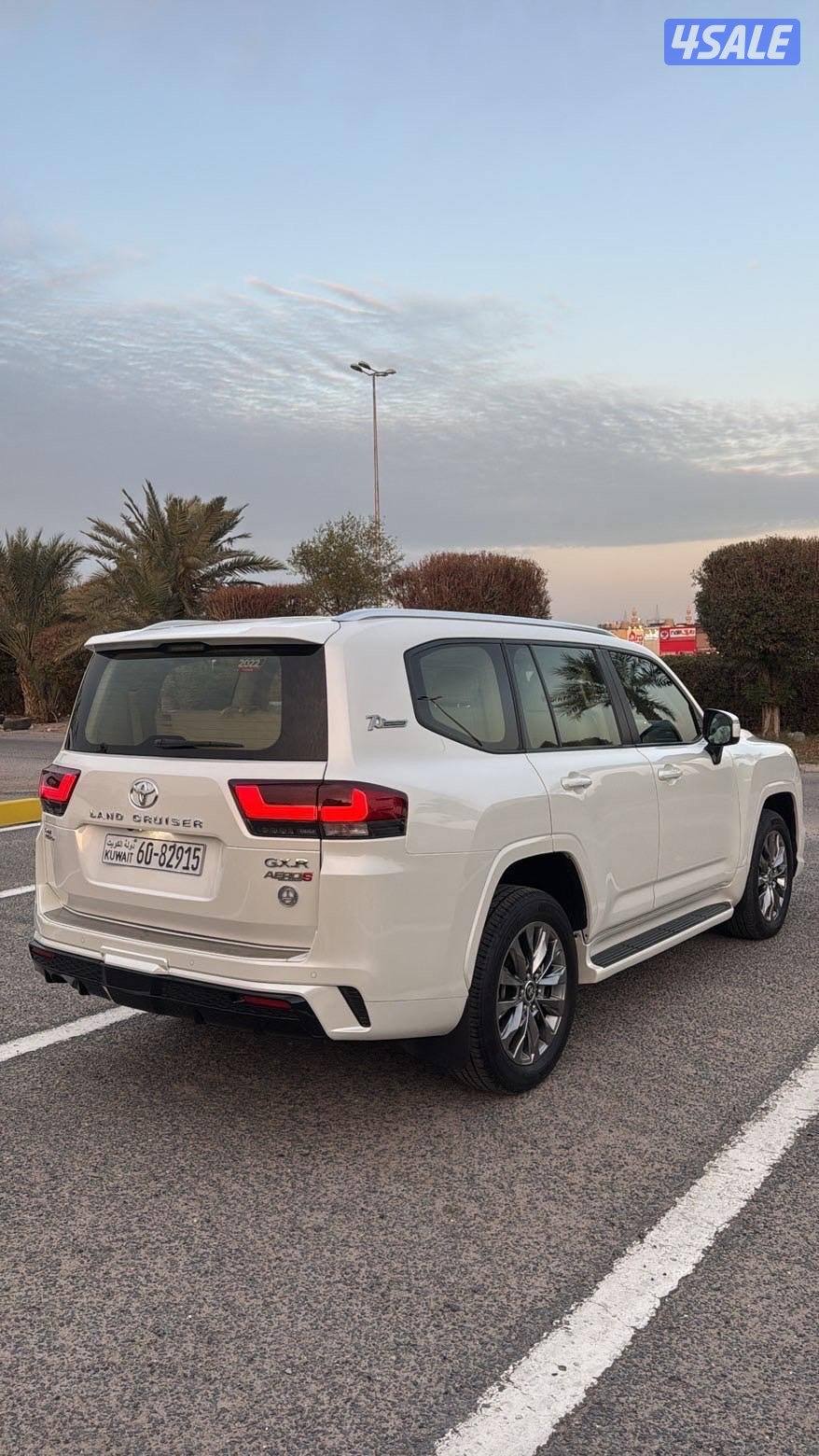 لاند كروز 2022 ايرو S تون تيربو بحاله الوكاله عداد 150 الف2