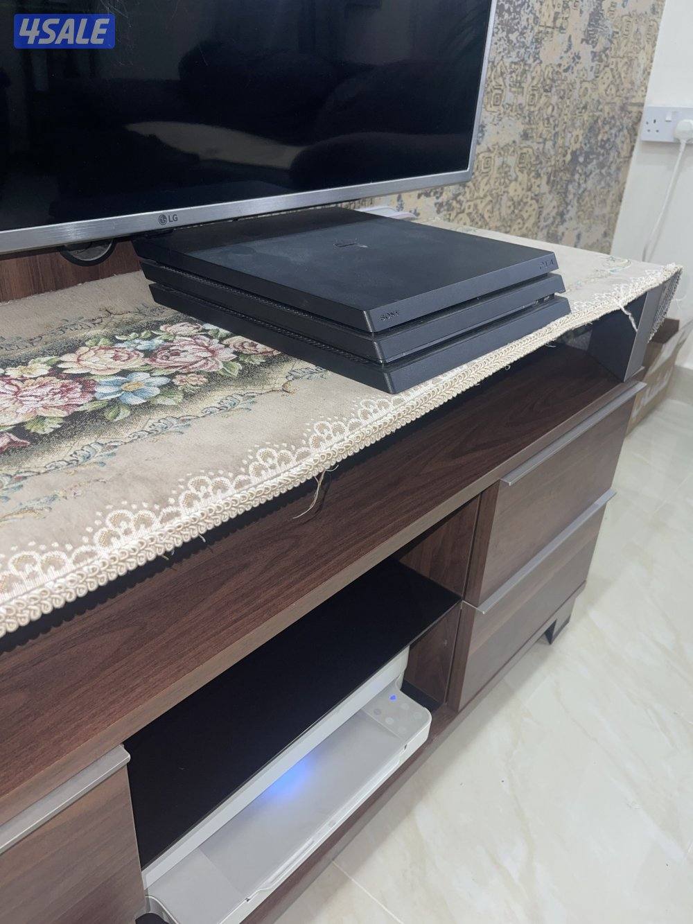 بلايستاتيون ٤ برو للبيع1