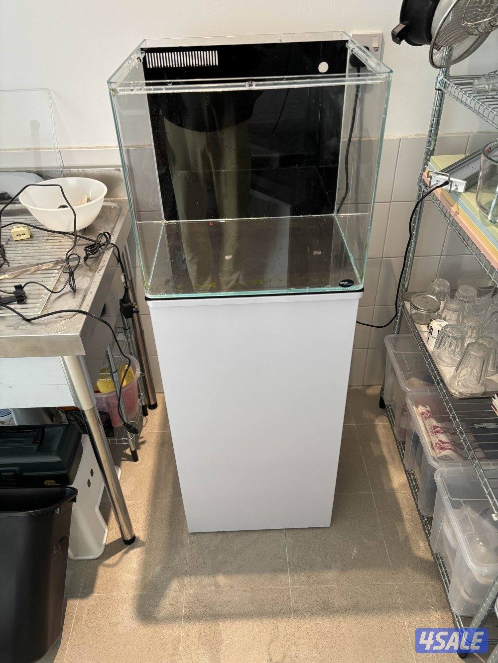 حوض سمك ماي بحر مالح ٥٠ لتر dupla اللماني فاضي البيع لعدم التفرق0