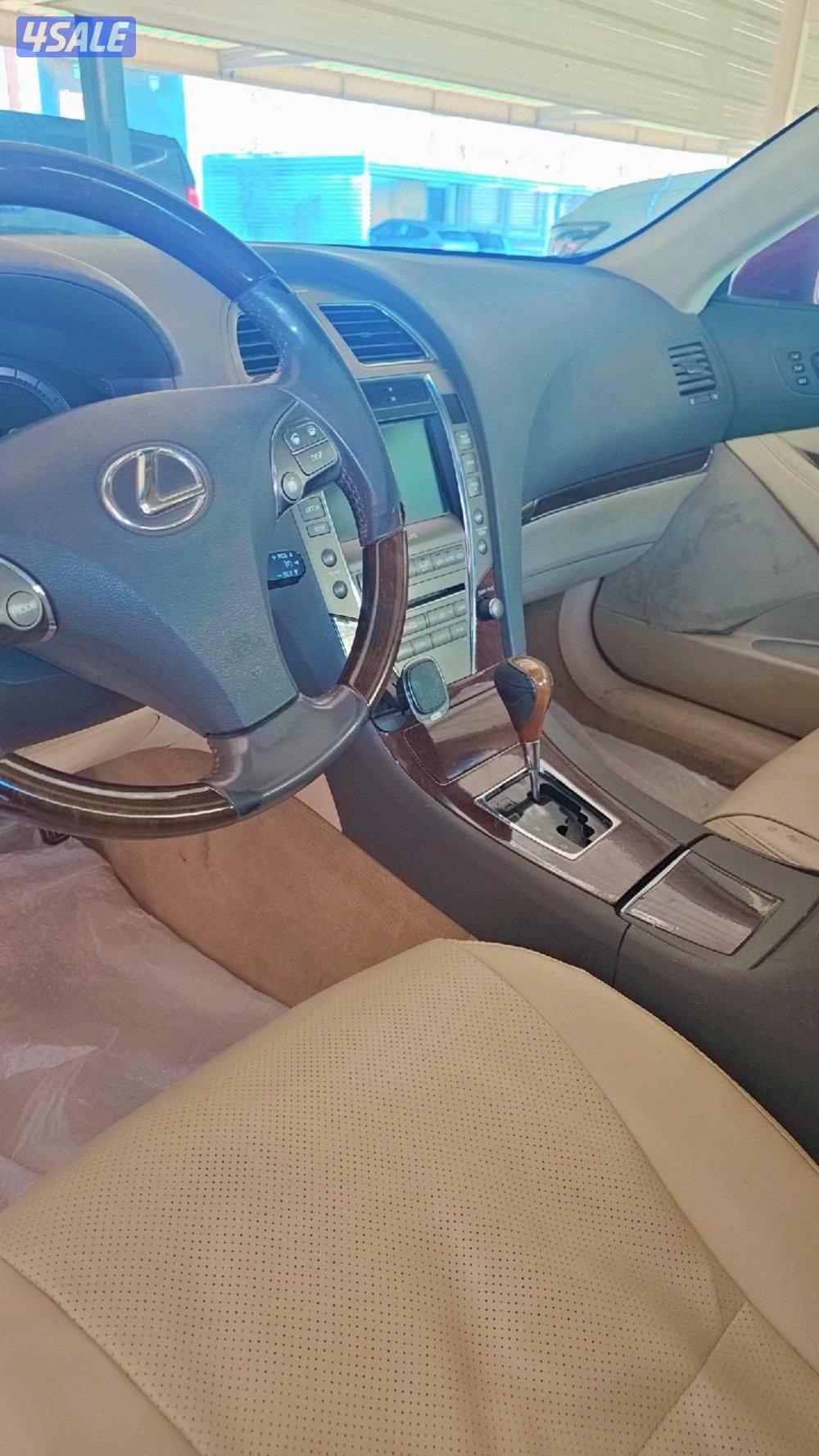 للبيع لكزس موديل ٢٠١٠ كامل المواصفات شاشه نفيقيشن جلد-فتحه-سناسر2