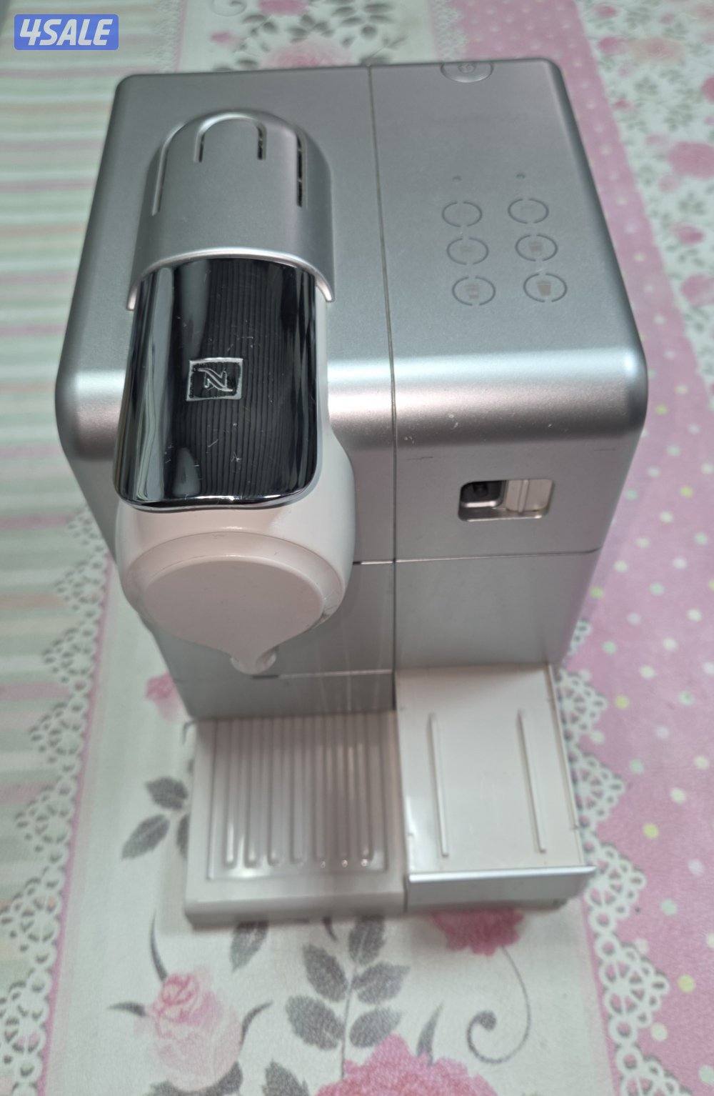 مكينة قهوة nespresso نظيفة0