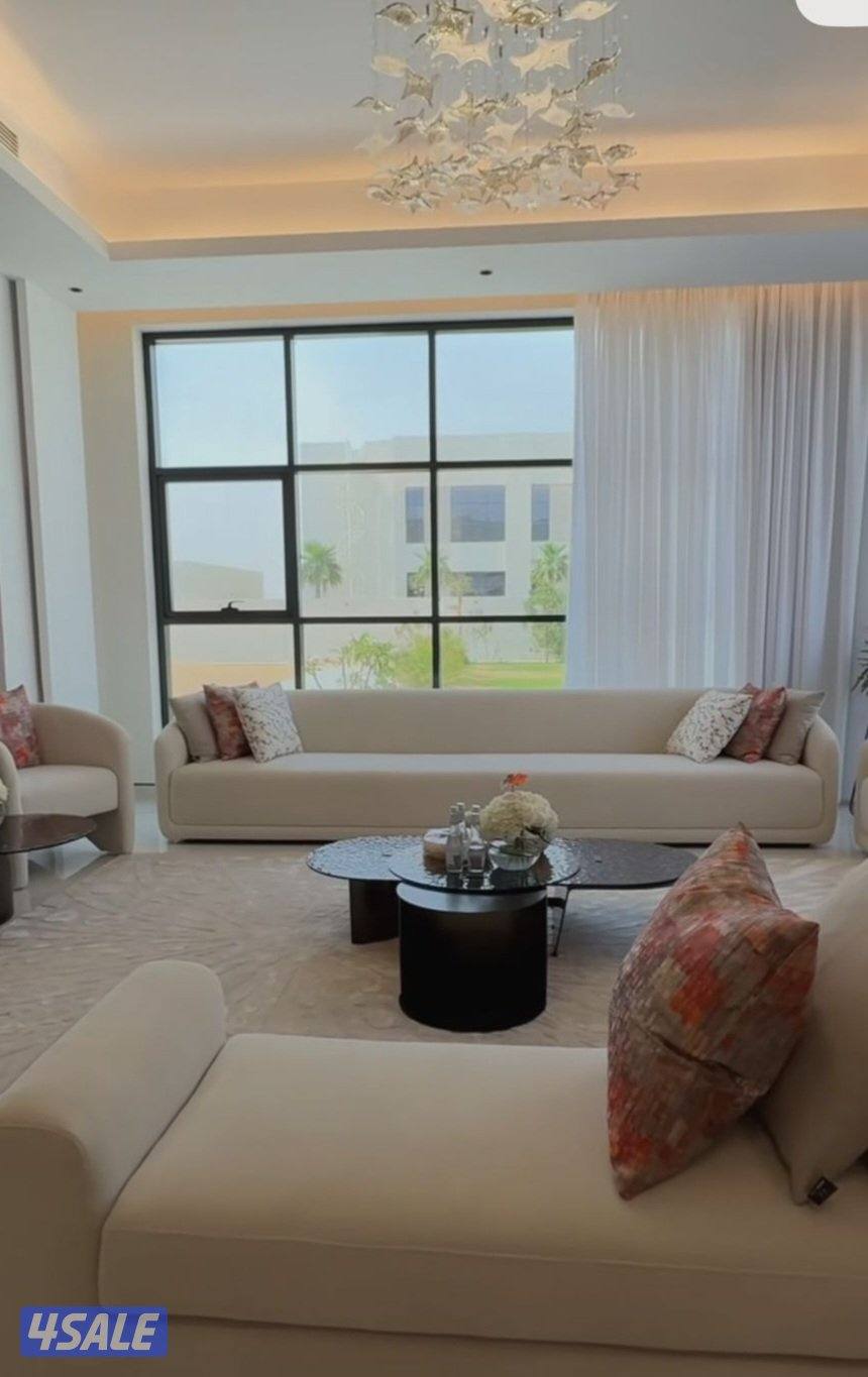 الضجيج مجمع غالرليا بوابة ٢او ٥ بجوار بوخمسين للسجاد0