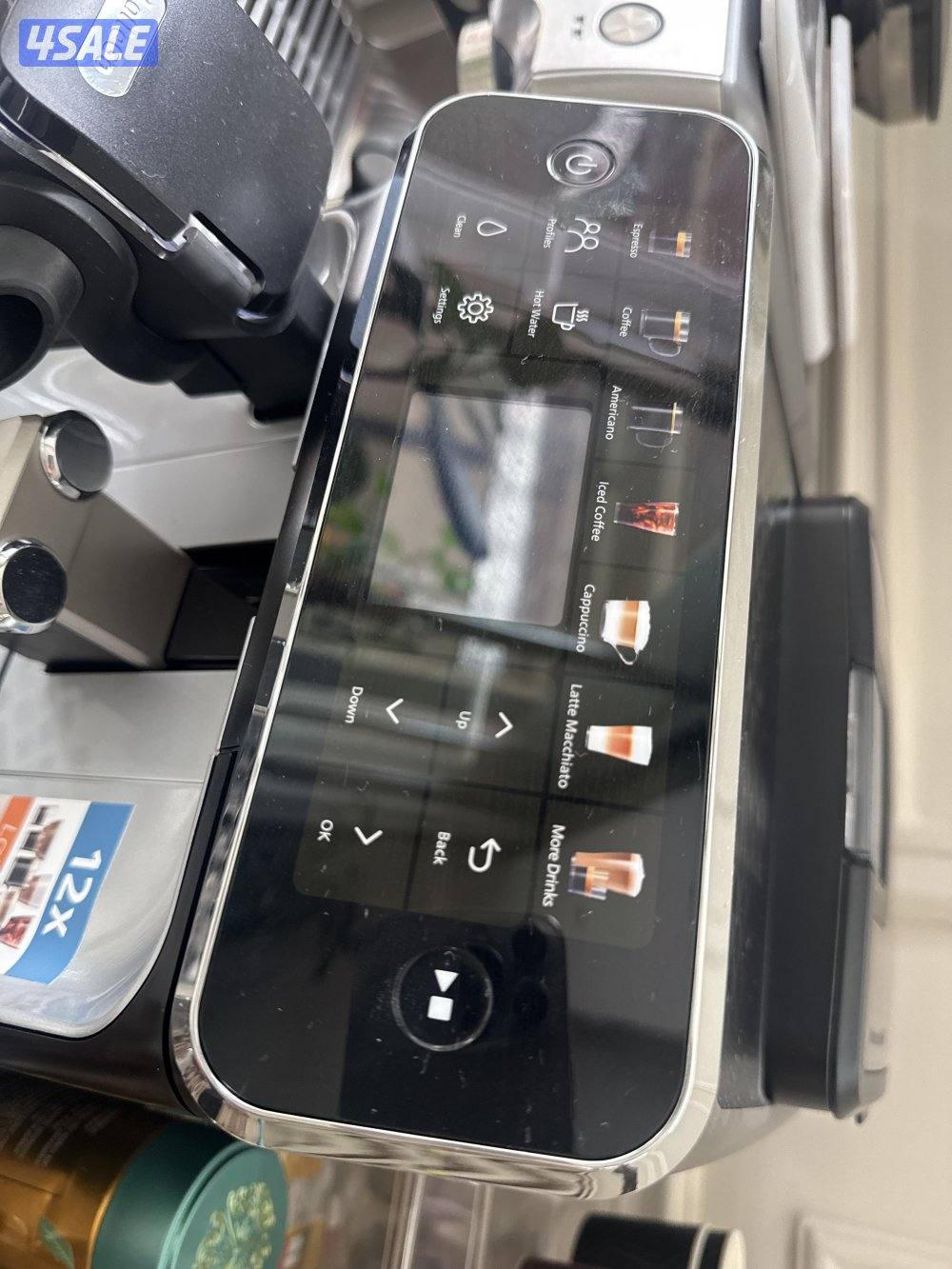 Philips 5500مكينه قهوه3