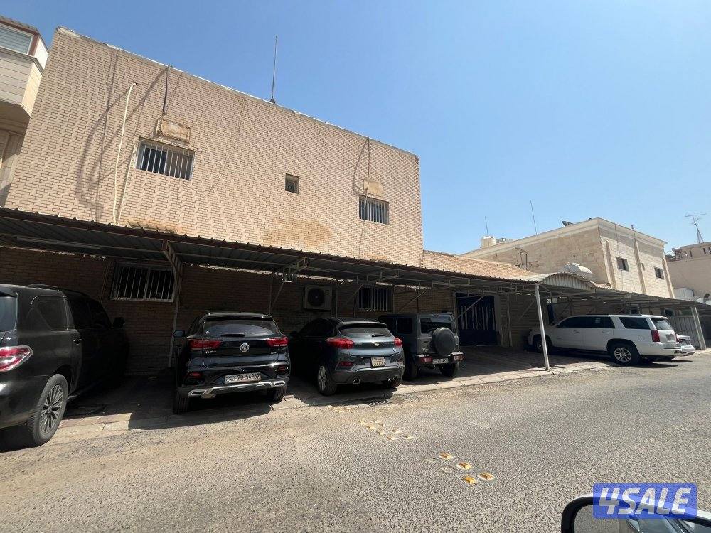 للبيع بيت هدام بالقادسيه0