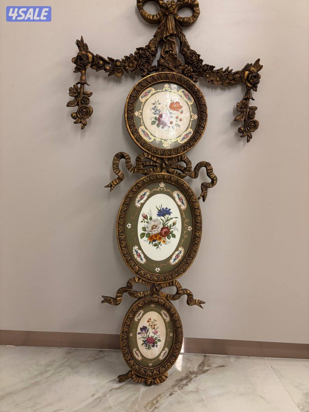 لوحات فنية من اساس هوم الحالة ممتازه جدا0