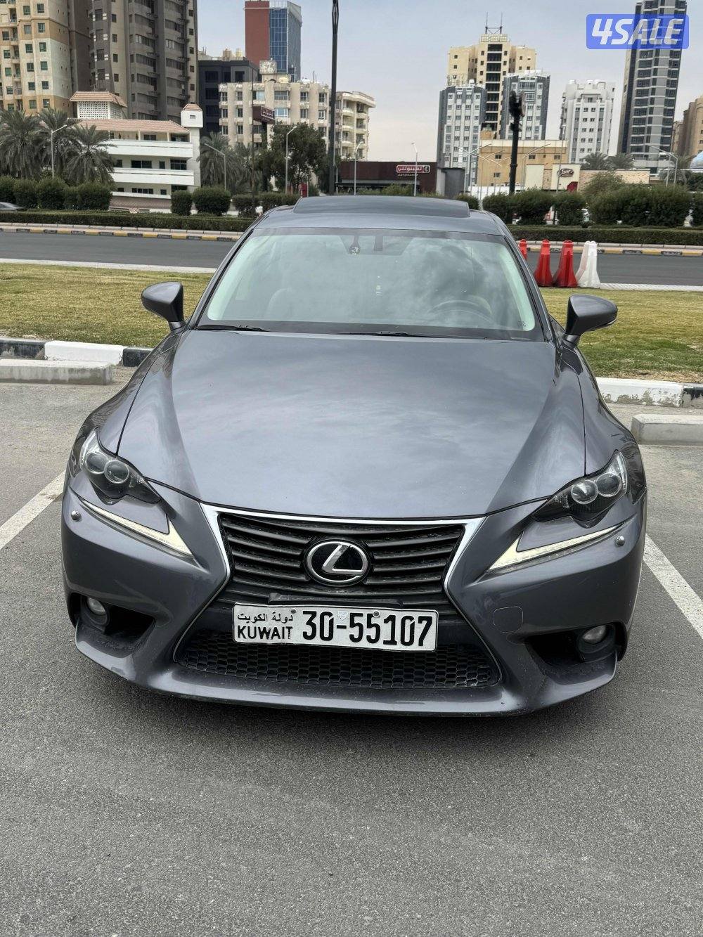 للبيع لكزس is250 /2015 Lexus Premium0