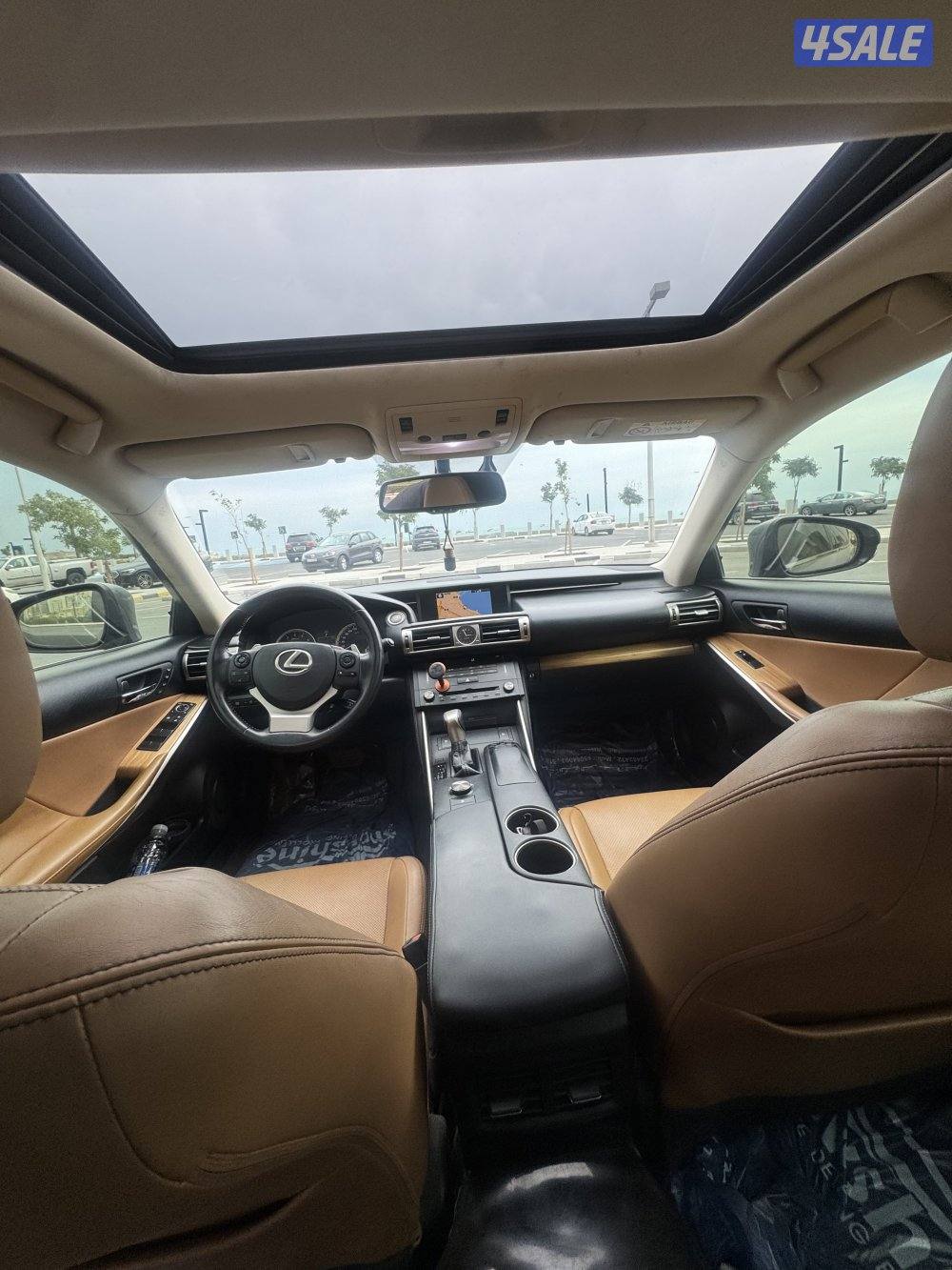 للبيع لكزس is250 /2015 Lexus Premium6