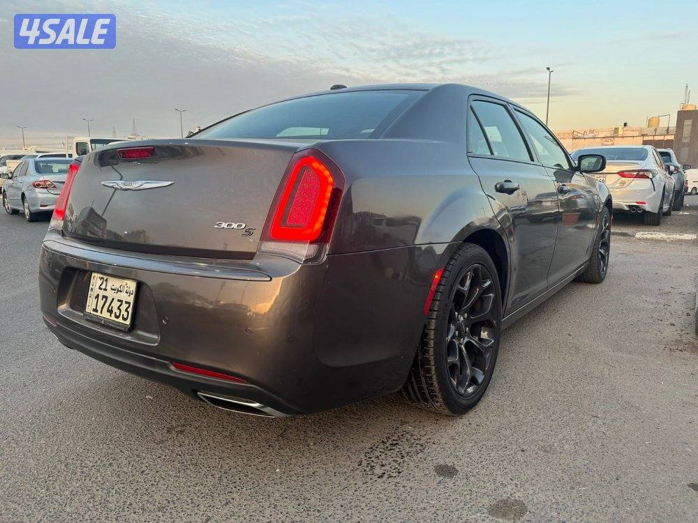 كرايسلر S300 موديل ٢٠٢١ وارد الوكاله عداد ٩١ ألف شرط الفحص4