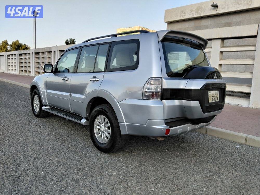 للبيع باجيرو 20159