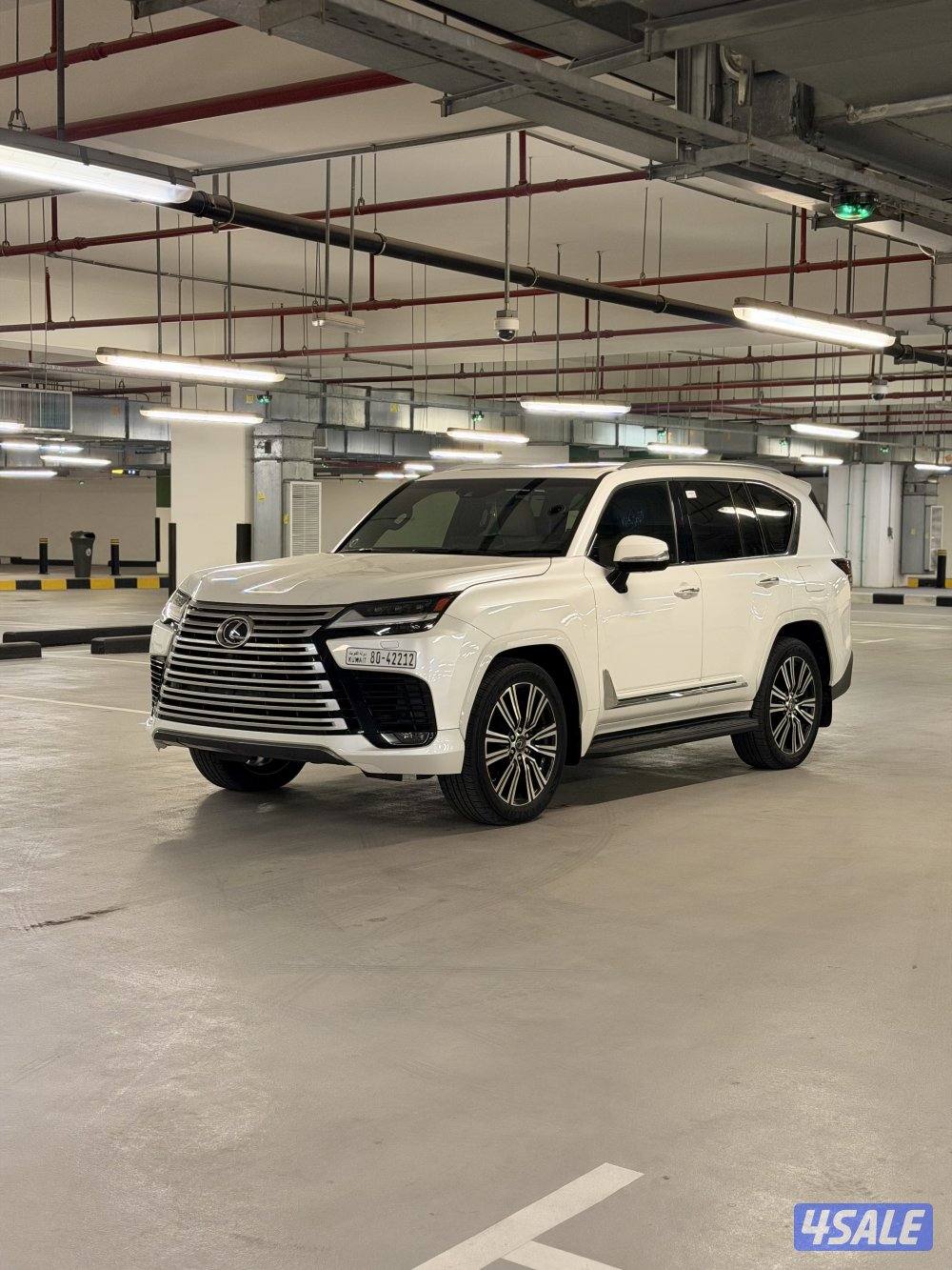 للبيع لكزس lx600 صبغ وكالة 2024 درجة اولى1