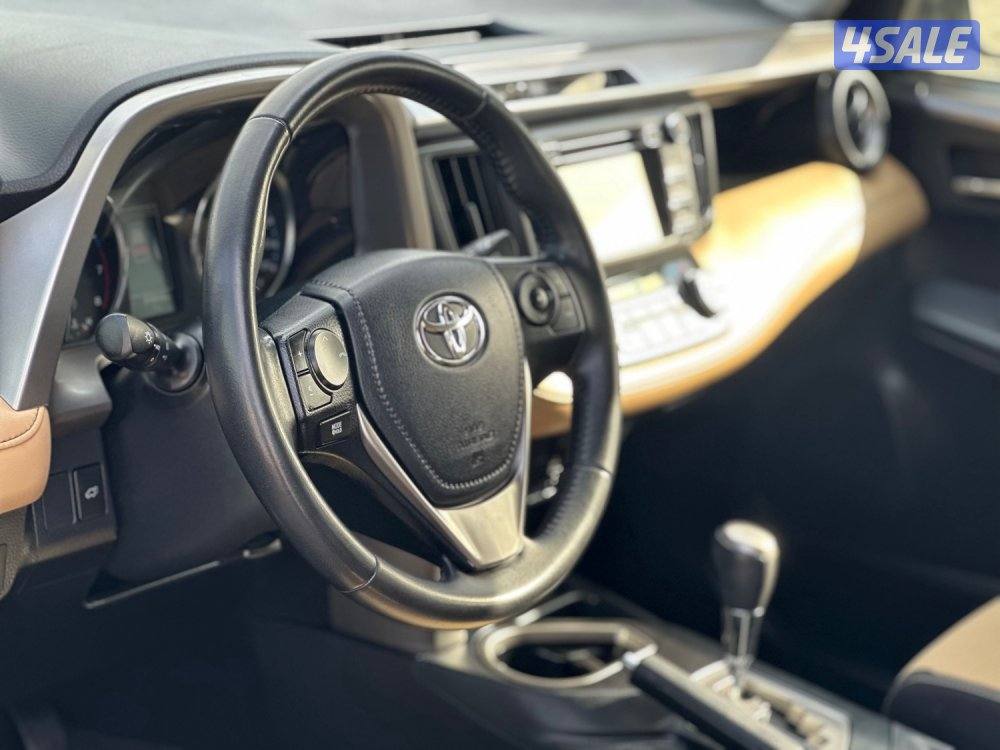 للبيع تويوتا راف فور ماشي ٨٩ الف كيلو7