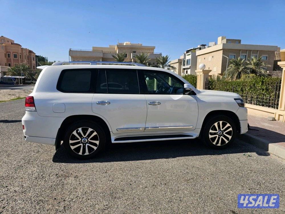 Toyota land Cruiser GXR Grand touring 20197