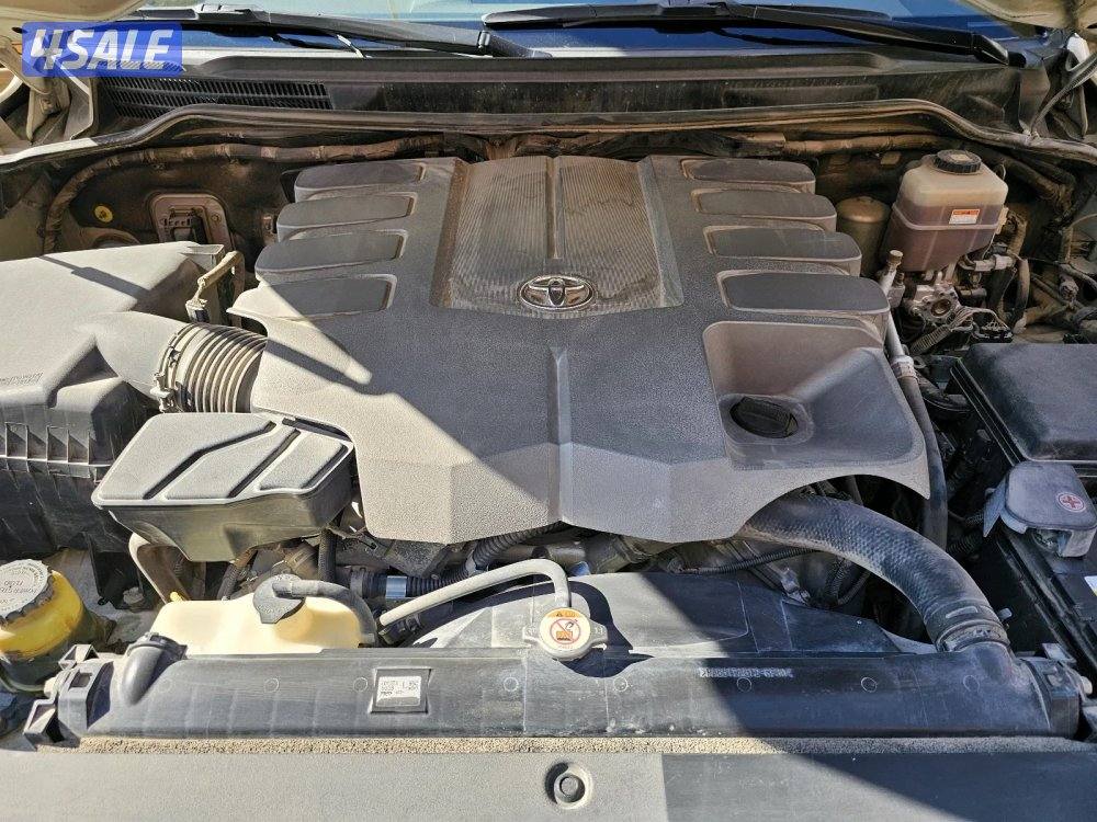 Toyota land Cruiser GXR Grand touring 201914