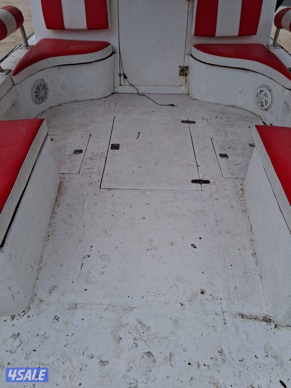 للبيع طراد رنر 26 قدم9