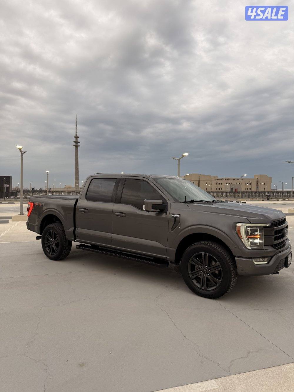 FORD F15O LARIAT V8 2021 للبيع1