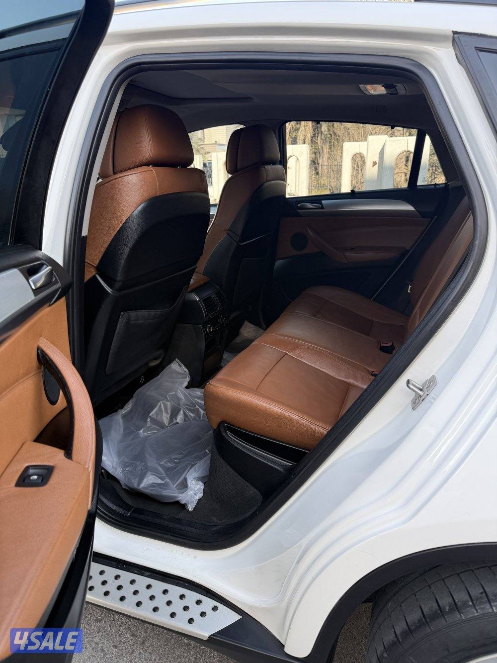 بي ام اكس6 موديل 20123