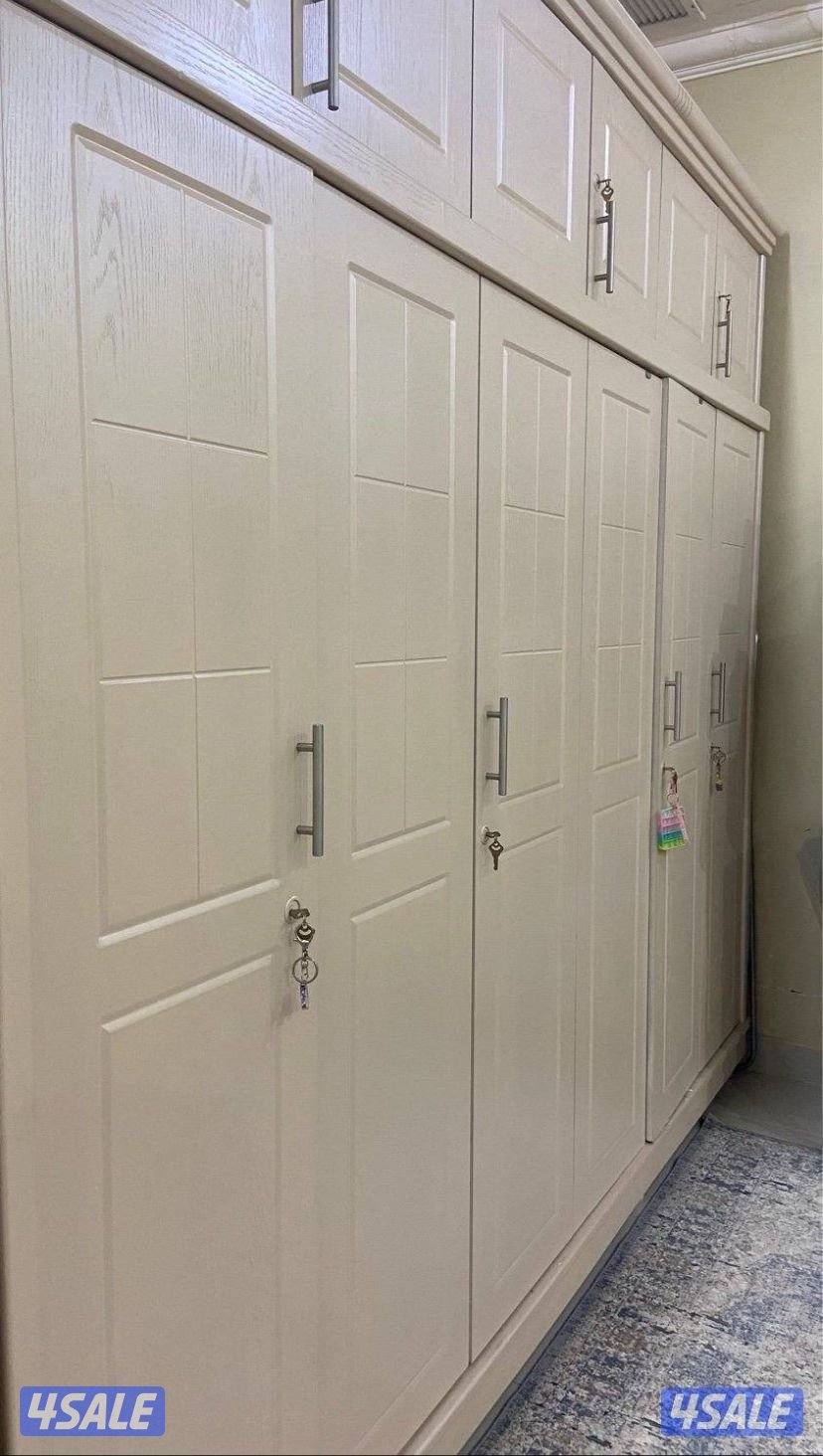 غرفة نوم نظيف جدا وكبت صغير0