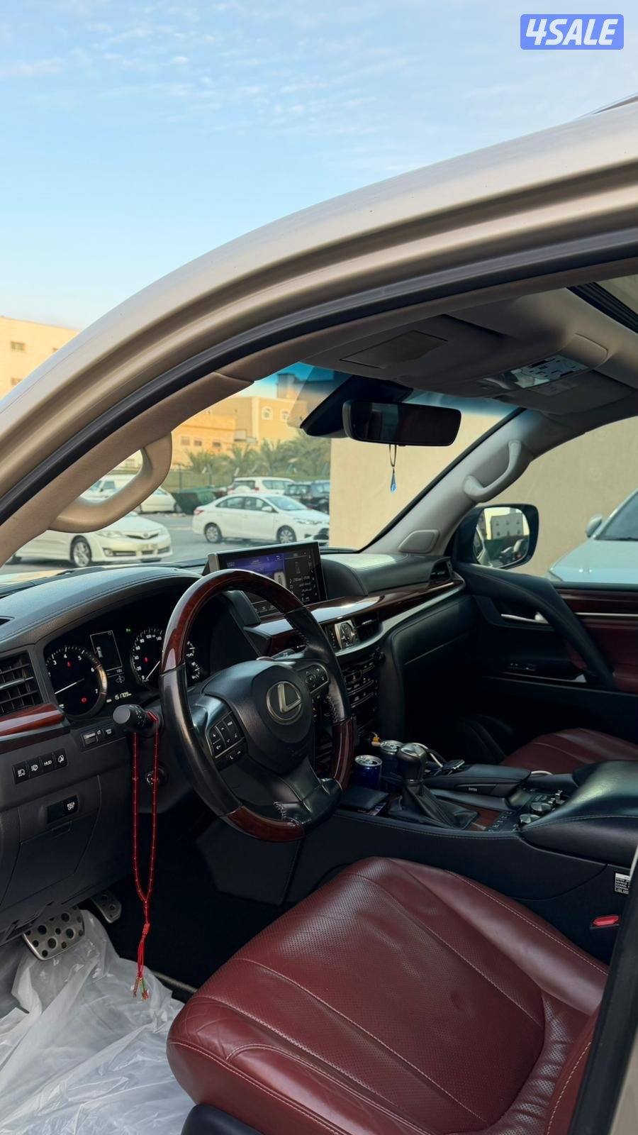 للبيع لكزس LX570 سبورت4