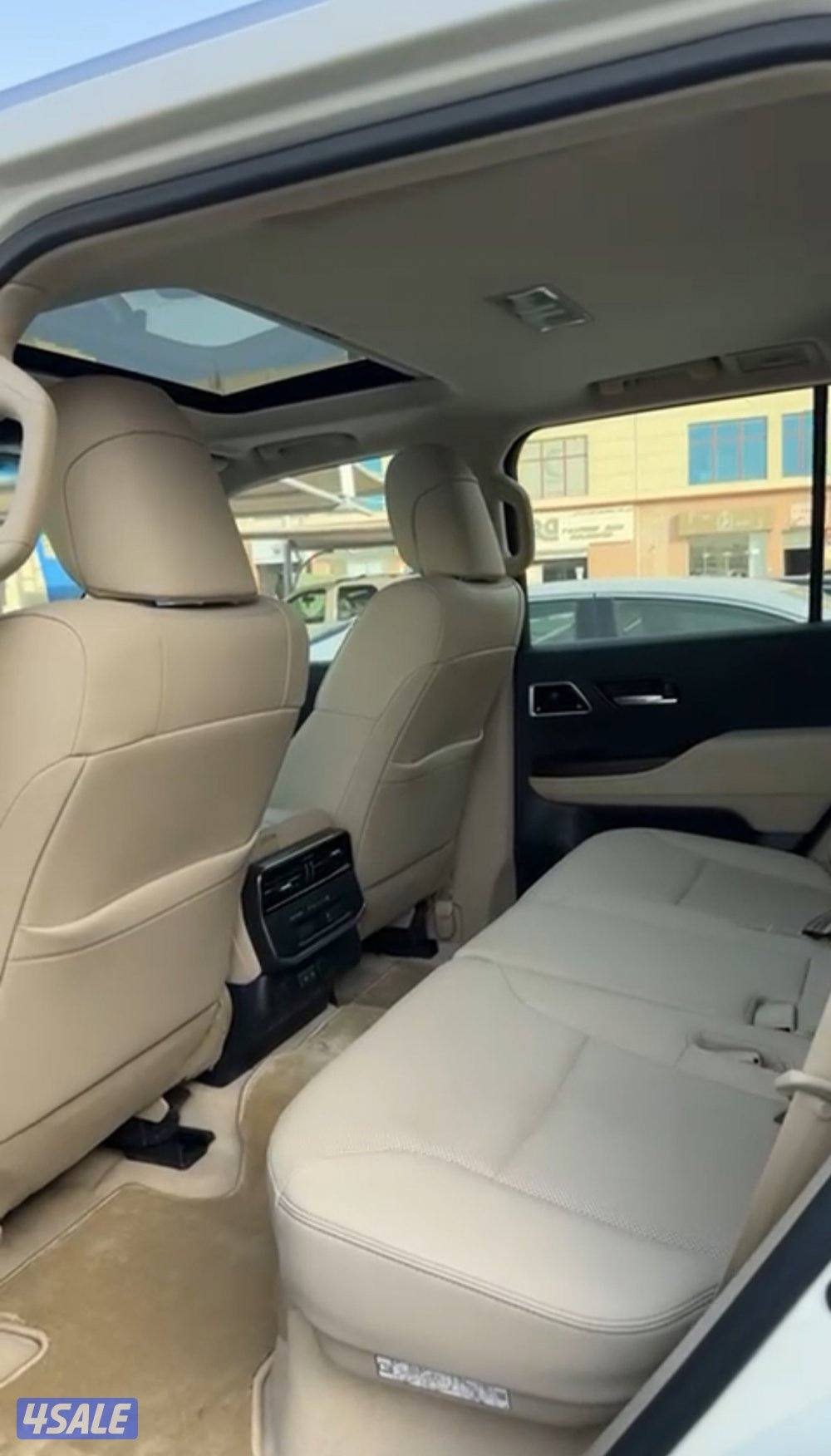 للبيع لاندكروز GXR تون تيربو5