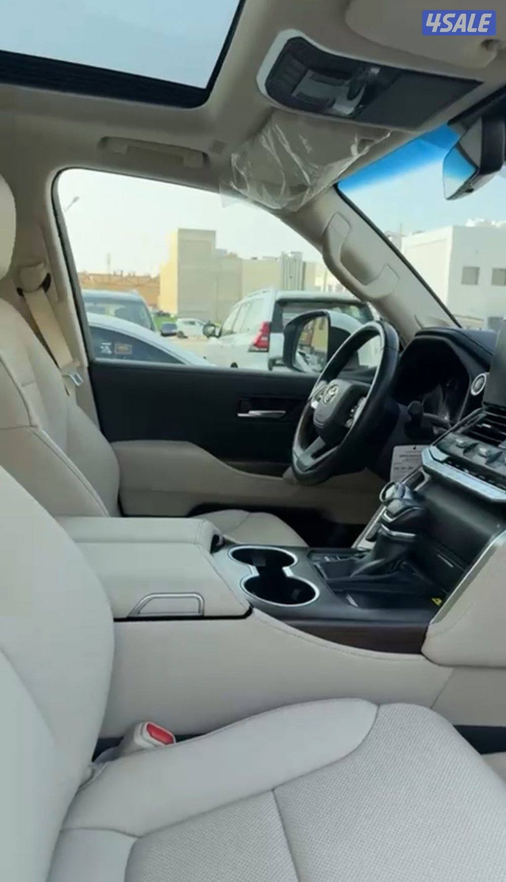 للبيع لاندكروز GXR تون تيربو6