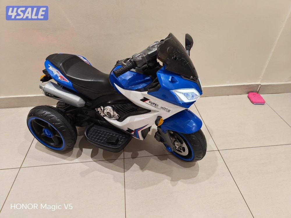 للبيع دراجات نارية للأطفال مستخدم السعر 40 دينار0