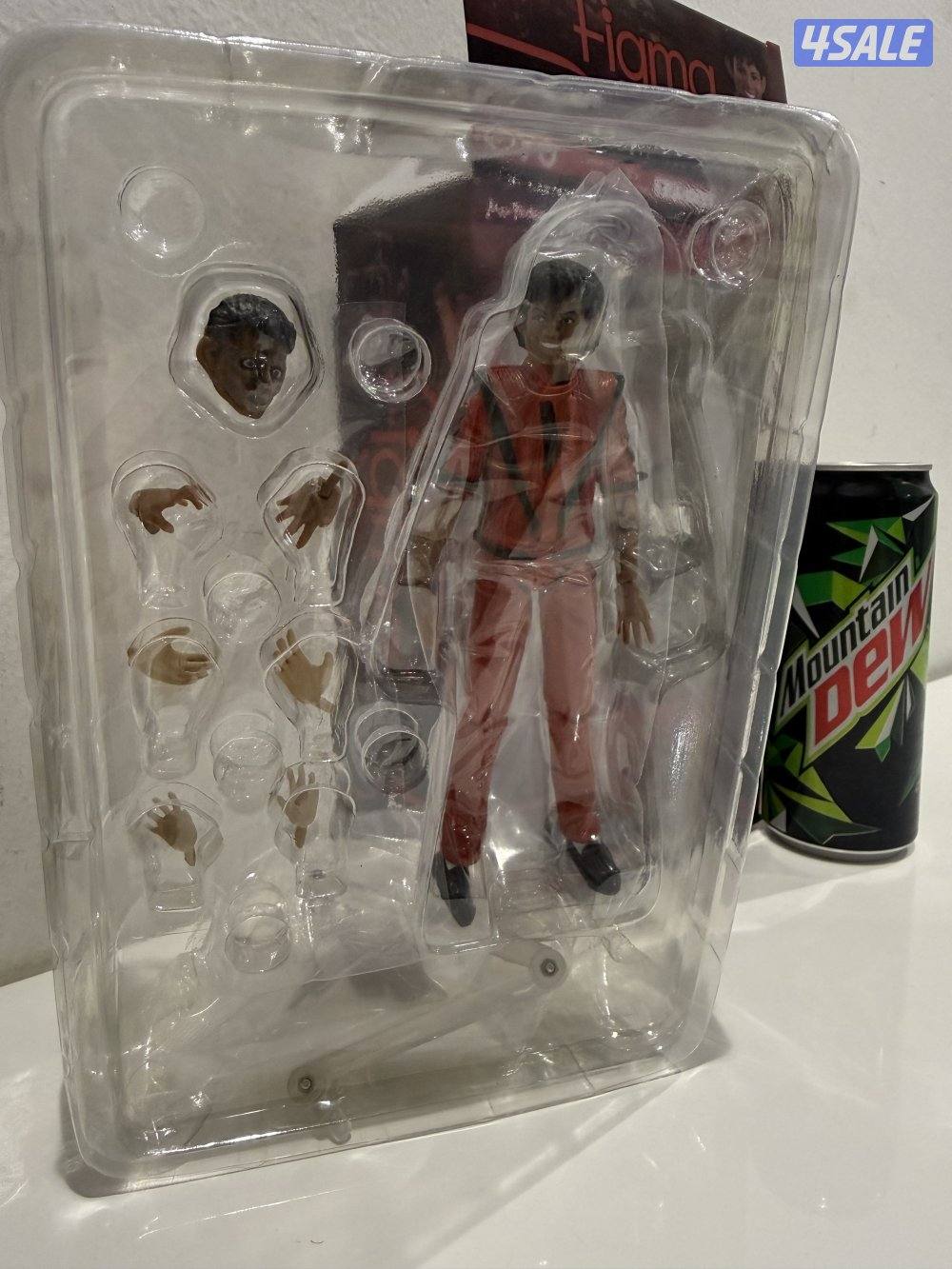 أكشن فيجرز مايكل جاكسون مقاس ١/١٢1