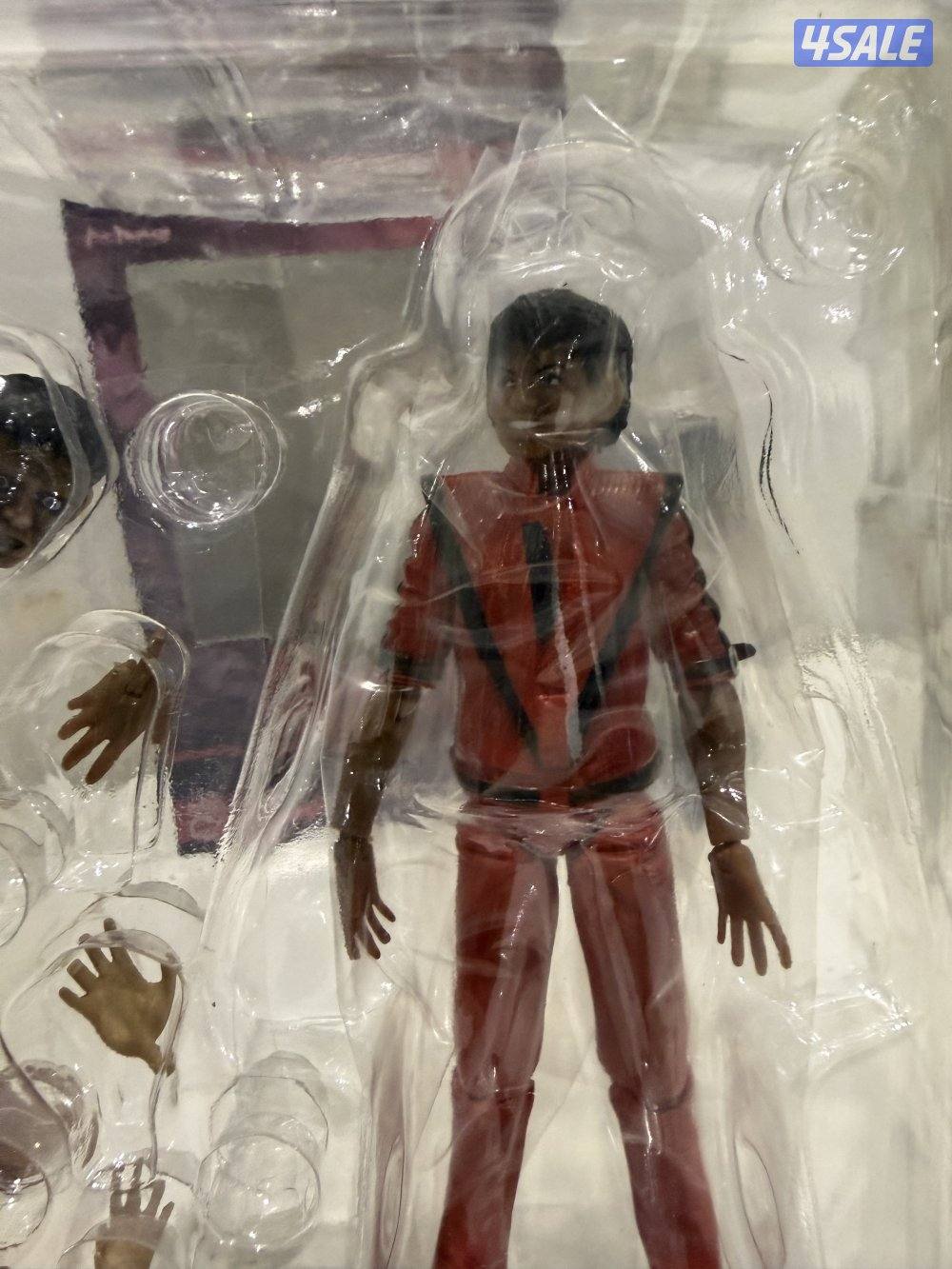 أكشن فيجرز مايكل جاكسون مقاس ١/١٢2