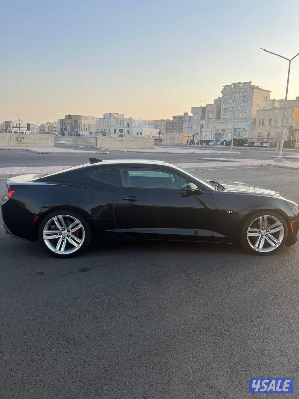 للتواصل واتس فقط4