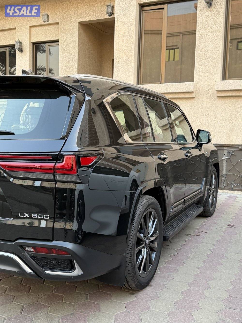 لكزس 2023 اف سبورت وارد قطر0