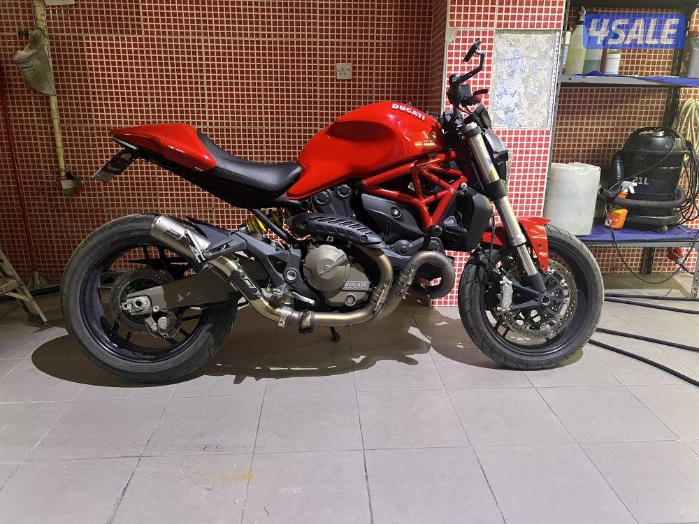 2015 Ducati Monster 8211