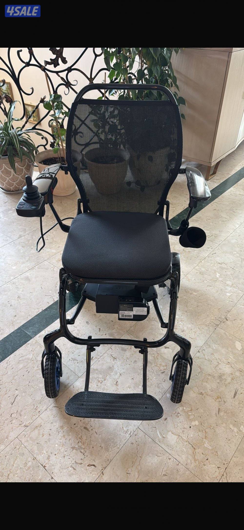 للبيع كرسي متحرك شحن نظيف بحالة الجديد0