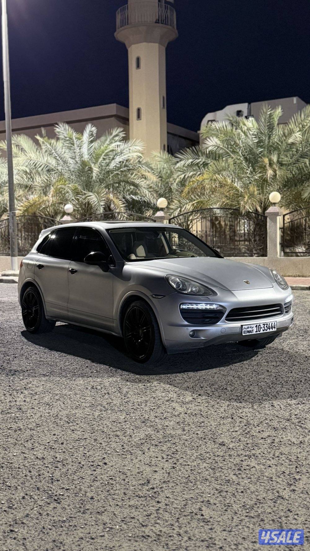 للبيع او للبدل للتغيير بورش Cayenne S 20111