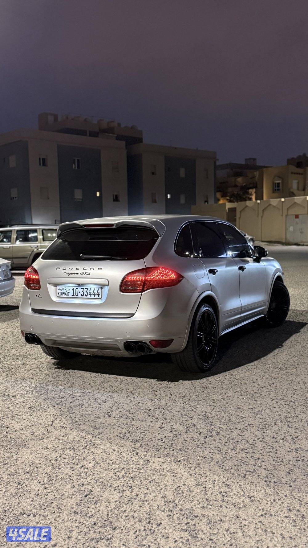للبيع او للبدل للتغيير بورش Cayenne S 20112