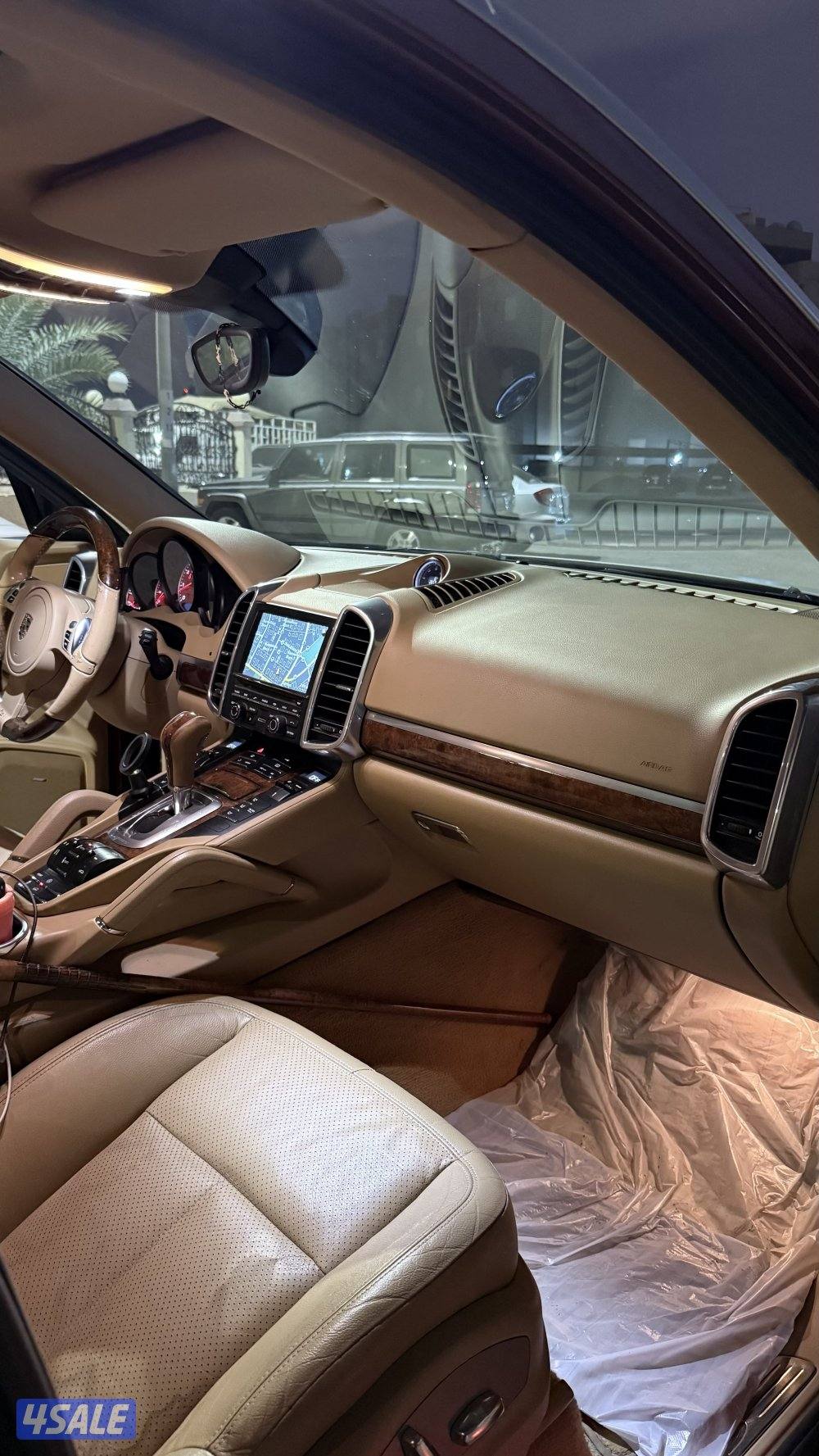 للبيع او للبدل للتغيير بورش Cayenne S 20118