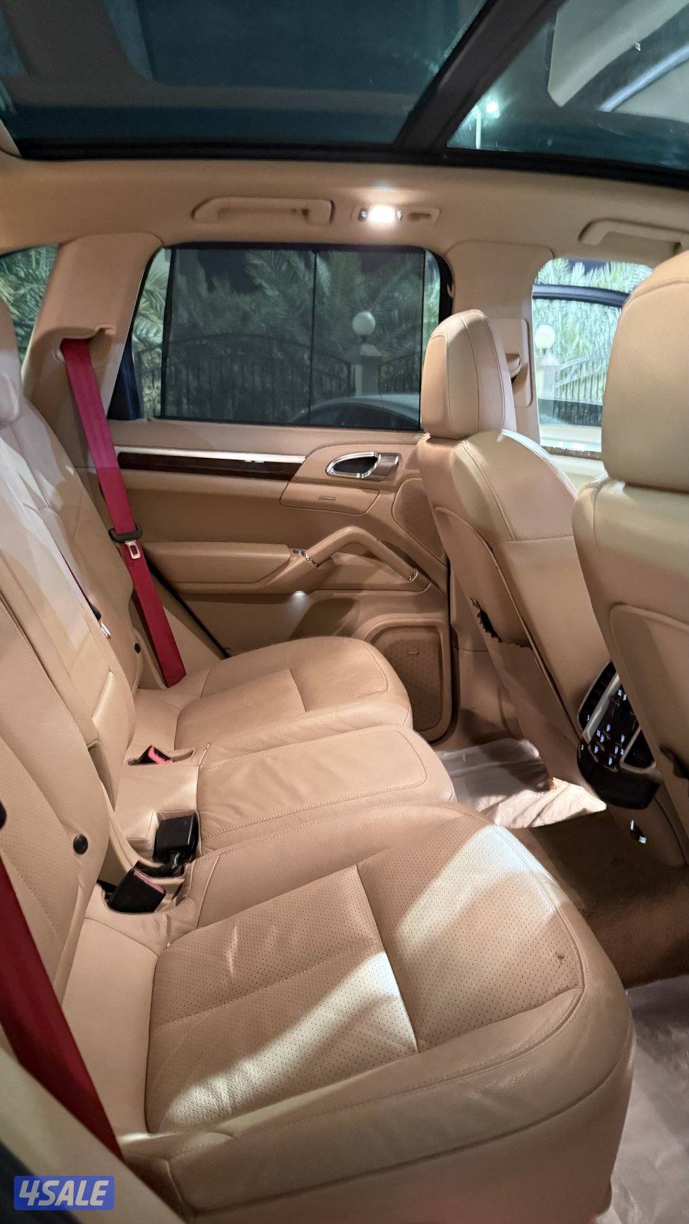 للبيع او للبدل للتغيير بورش Cayenne S 201111