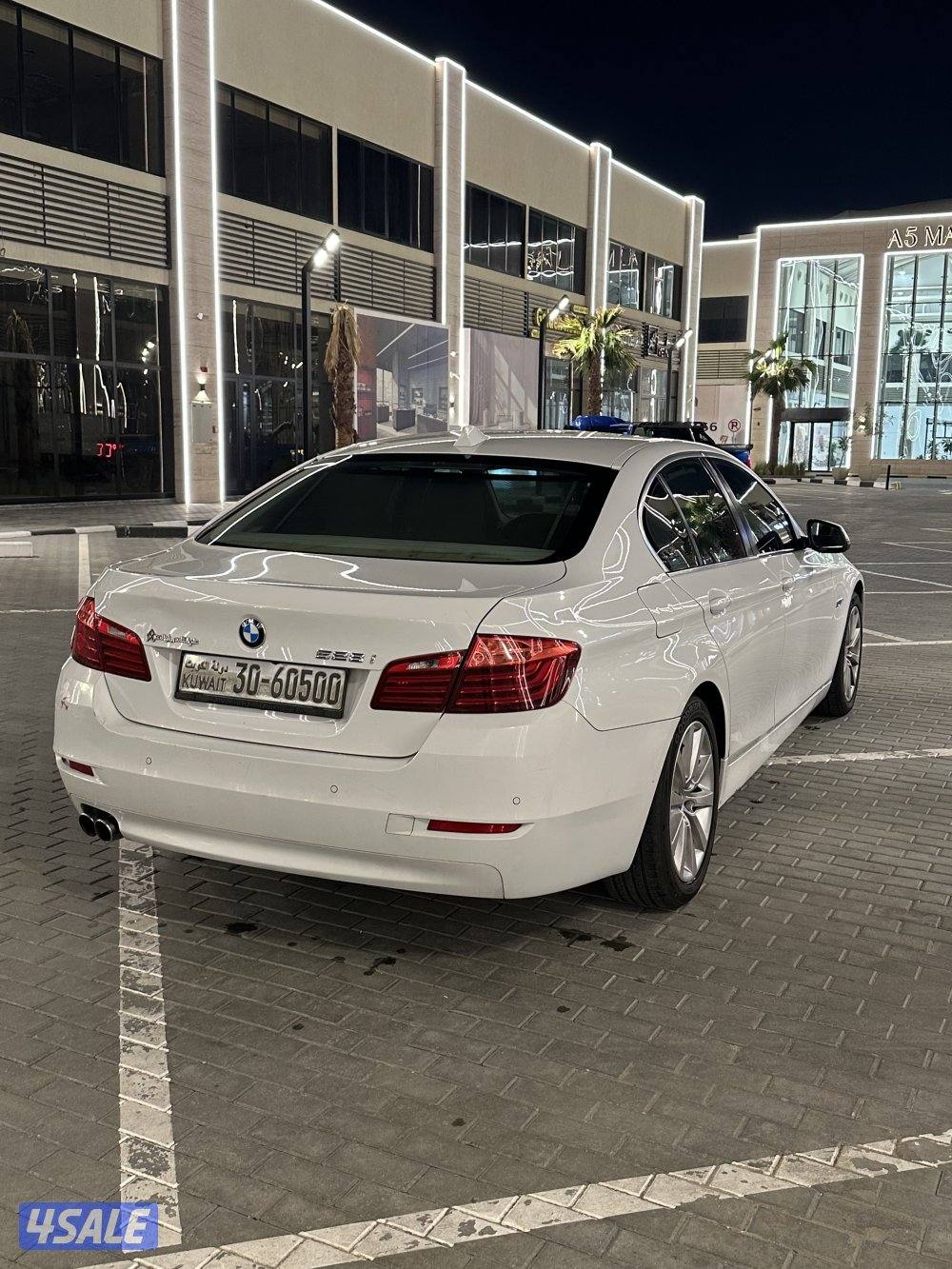 للبيع بي ام 528i9