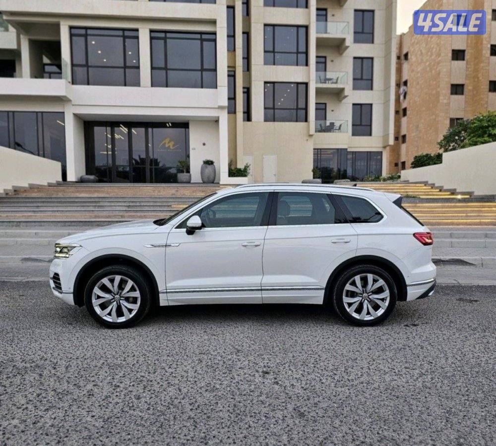 طوارق High Line0