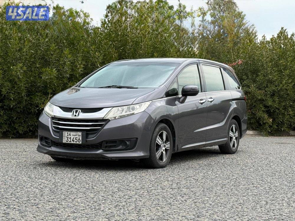 للبيع هوندا أوديسي عائليه موديل 2016 بحاله جيده0