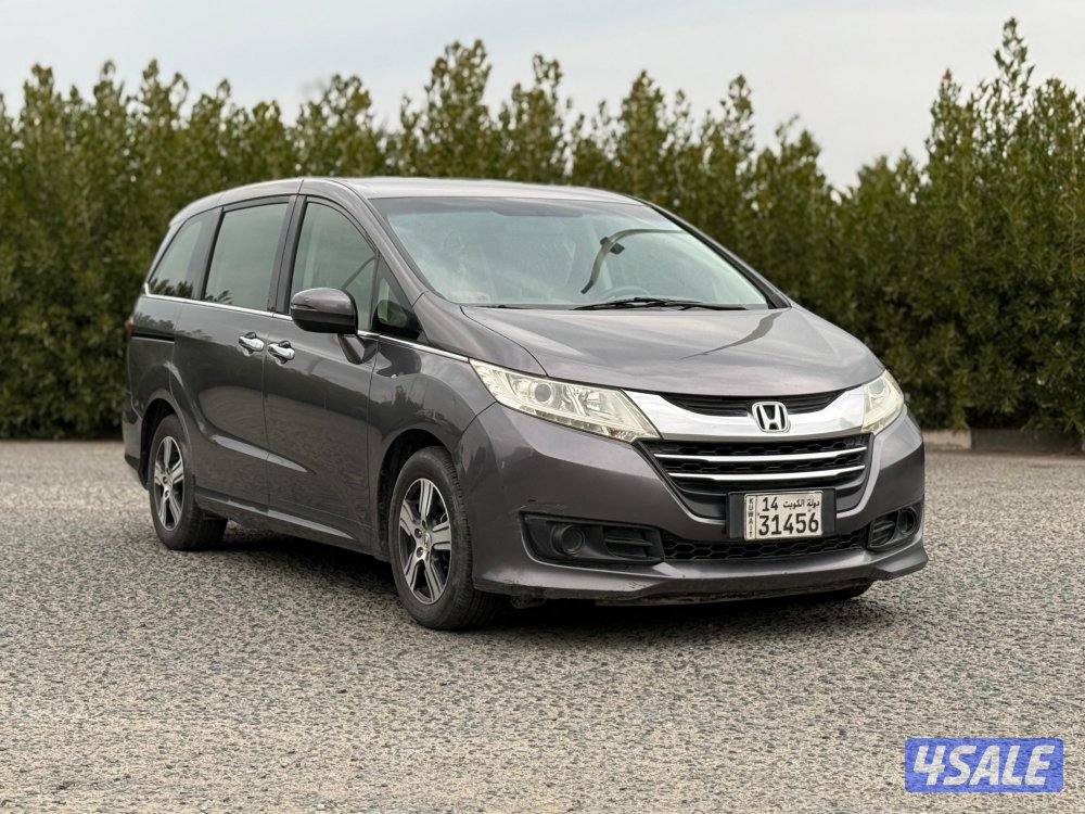 للبيع هوندا أوديسي عائليه موديل 2016 بحاله جيده2